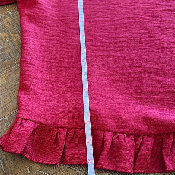 Red Ruffle Sleeve Top Med - Picture 3 of 5